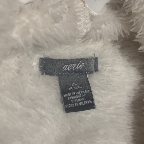 Aerie sherpa turtleneck sweater - Picture 3 of 3